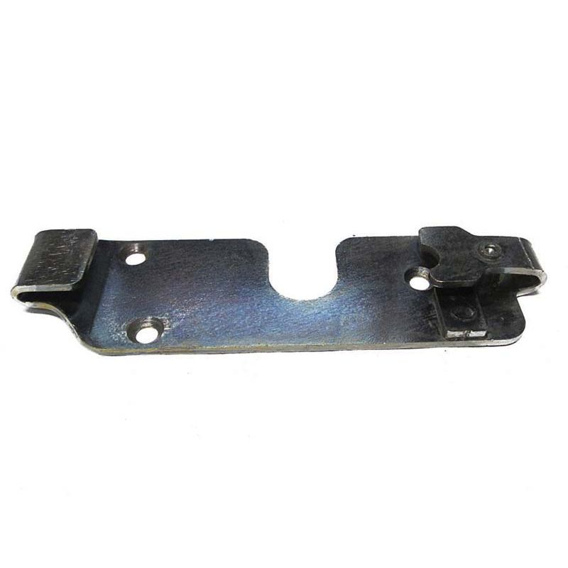 LH DOOR STRIKER PLATE:  XK140, XK150 FHC