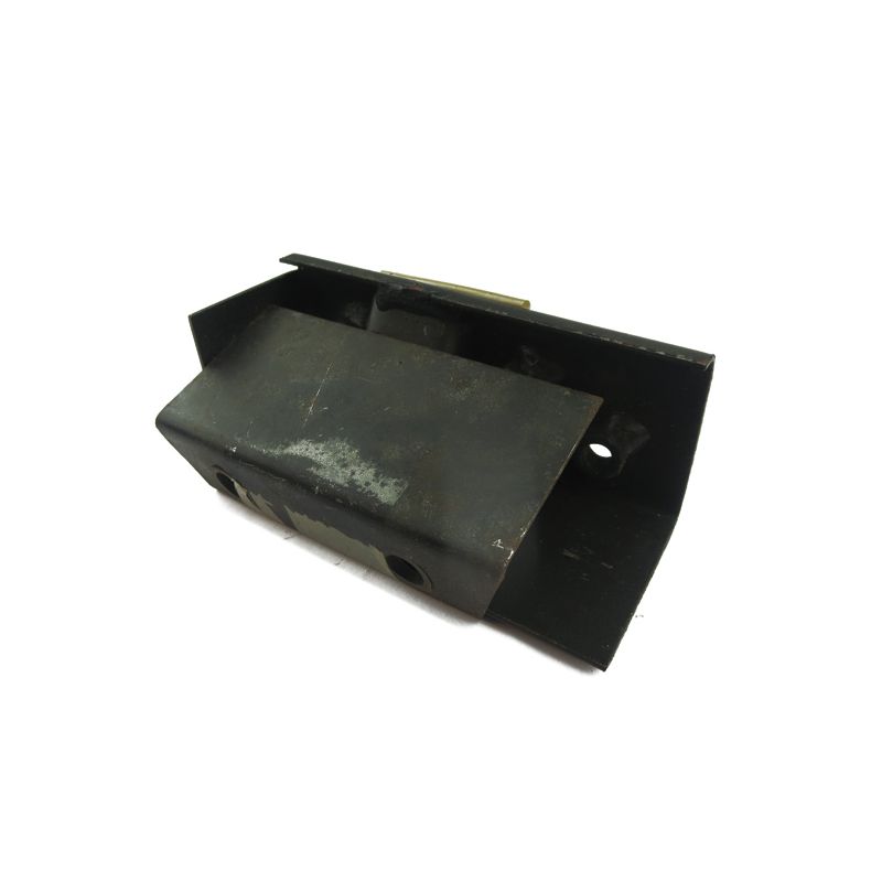 RH LOWER MOUNTING BRACKET:  E-TYPE S1 S2