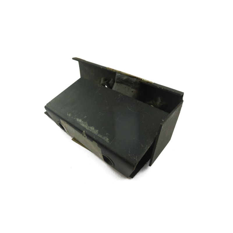 LH LOWER MOUNTING BRACKET:  E-TYPE S1 S2