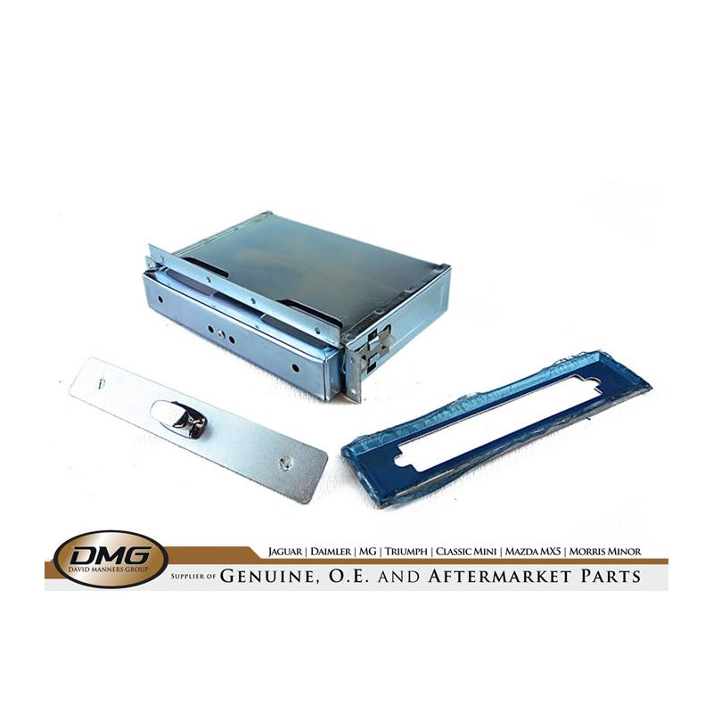 ASHTRAY ASSEMBLY:  E-TYPE S1 4.2