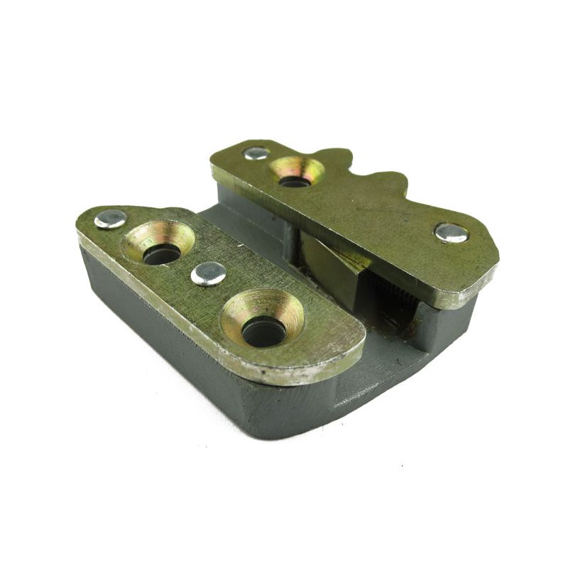 RH DOOR STRIKER:  E-TYPE S2, V12