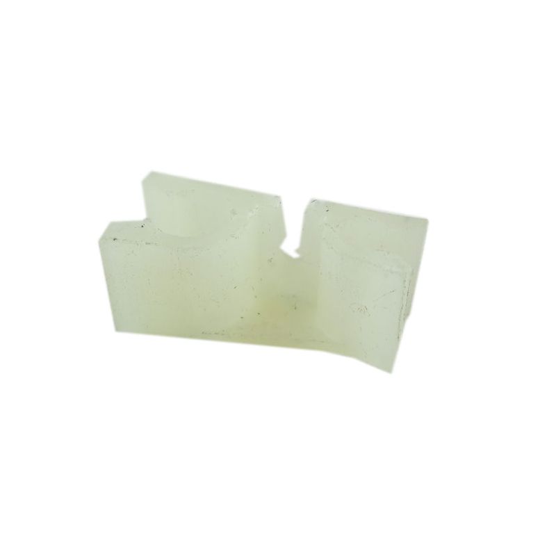 PETROL PIPE CLIP:  E-TYPE V12