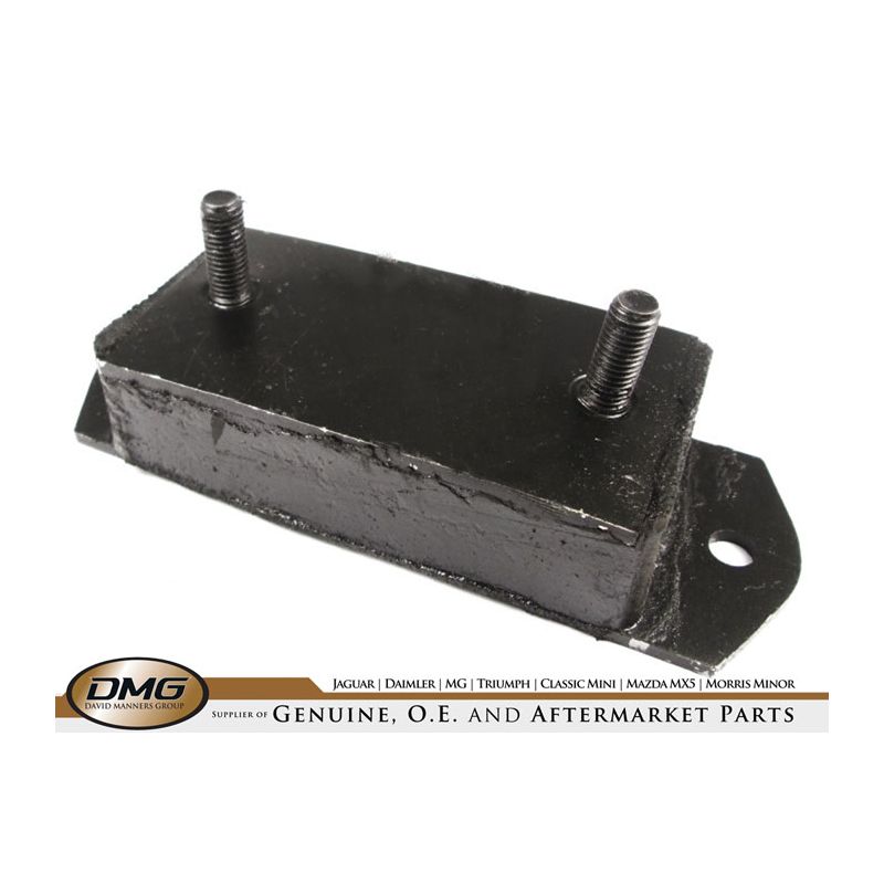 FRONT ENGINE MOUNTING:  XK120 EARLY