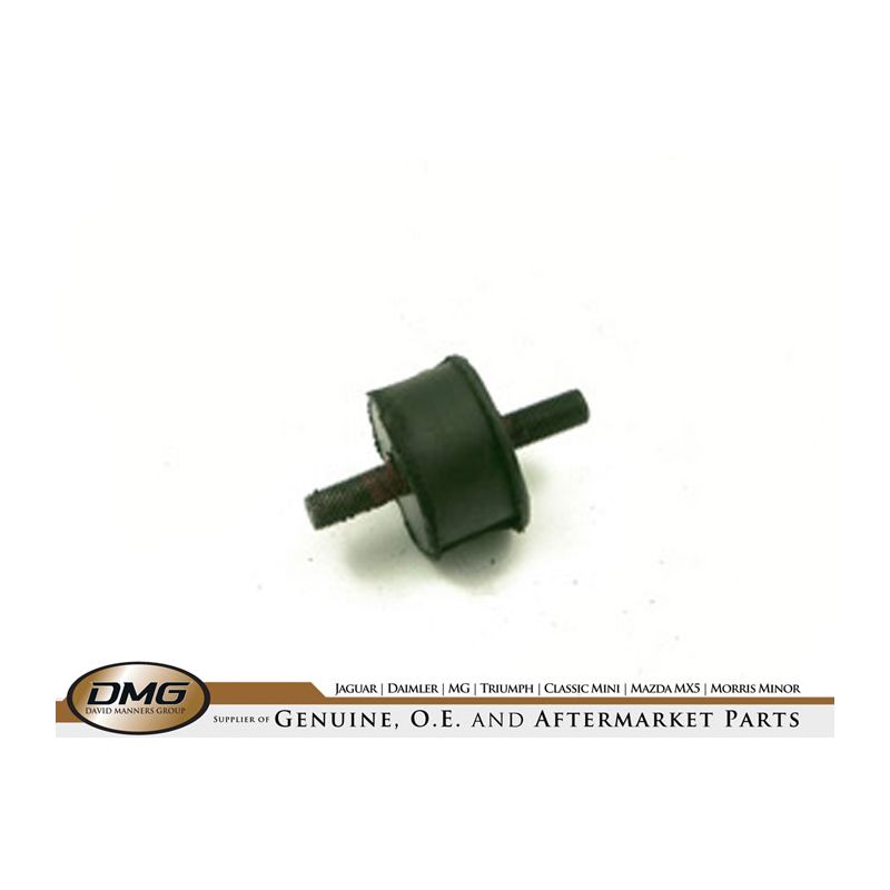 REAR ENGINE MOUNTING:  XK120 LATE