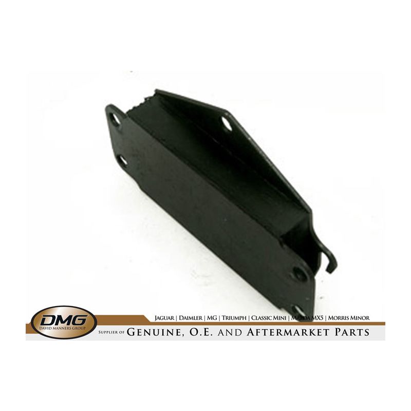 REAR ENGINE MOUNTING:  XK120 EARLY