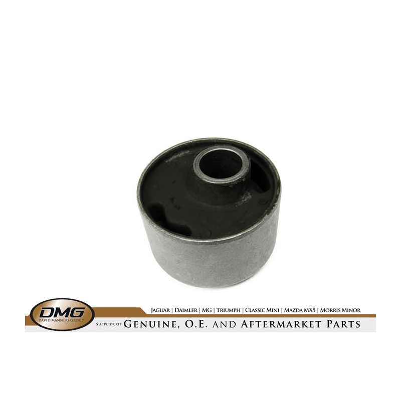 FRONT SUBFRAME MOUNTING BUSH JAGUAR XJ40 X300 XJ6 XJ12 MNA2370AA CCC6832