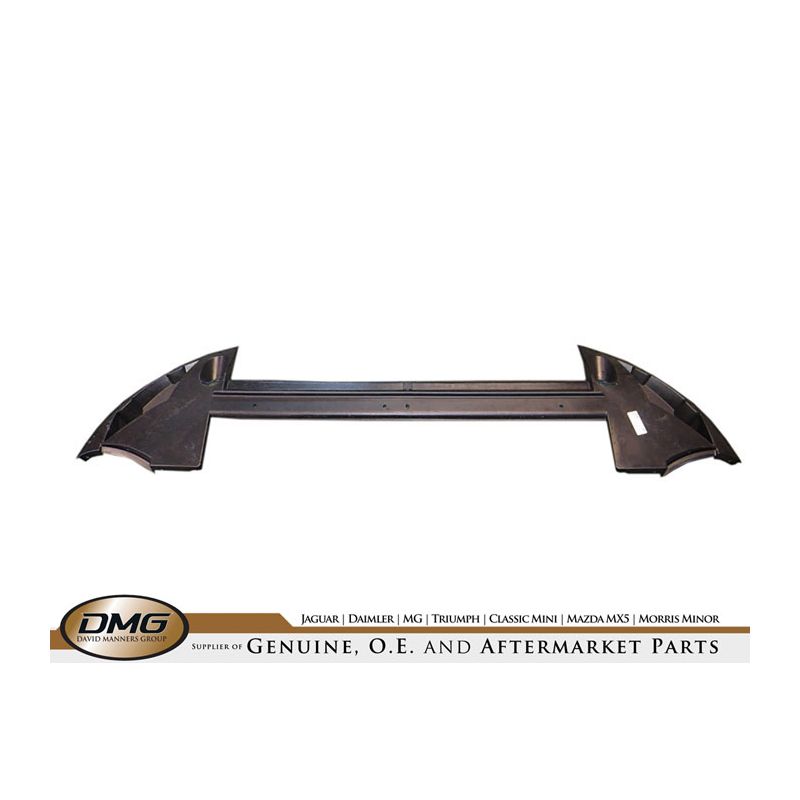 UNDERTRAY:  XK8 FRONT BUMPER