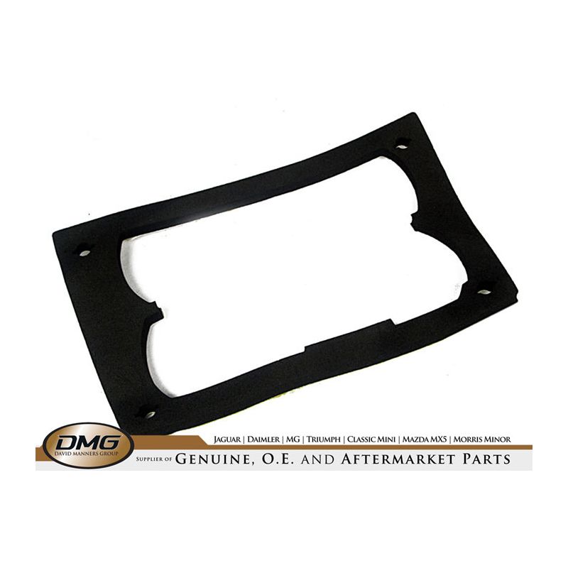 REAR LENS GASKET:  XJ40