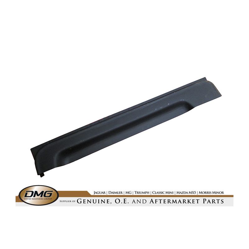 FRONT DOOR BOTTOM REPAIR PANEL:  MK2, V8, 420, S-TYPE