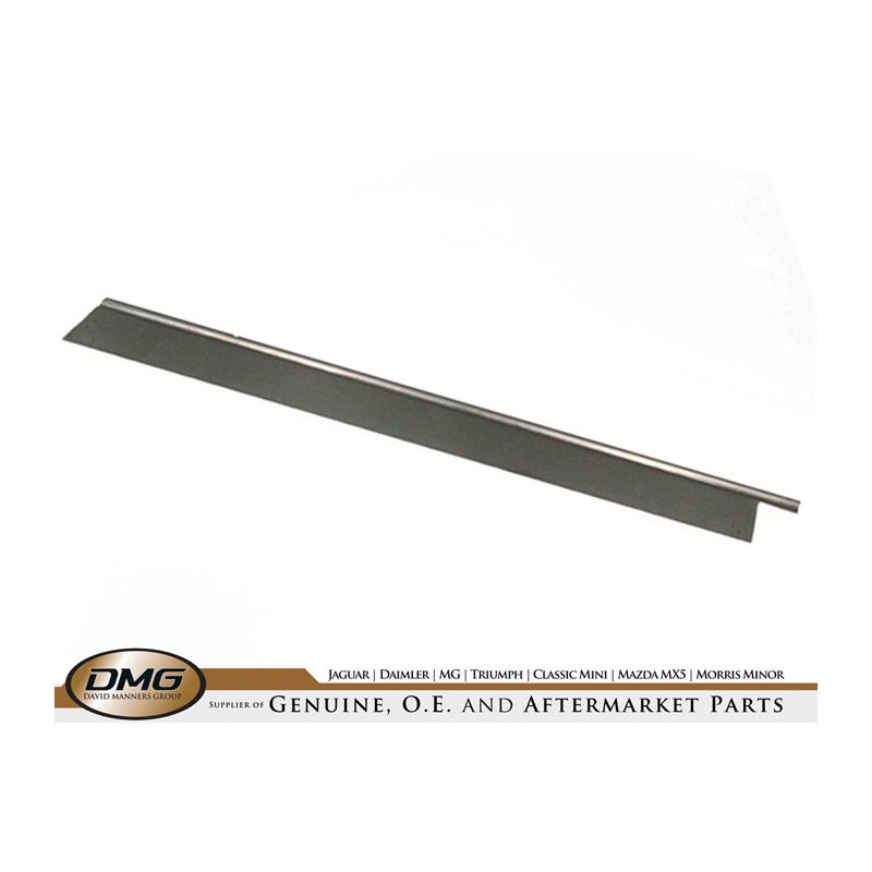 RH ROOF GUTTER TRIM:  XK120 DHC