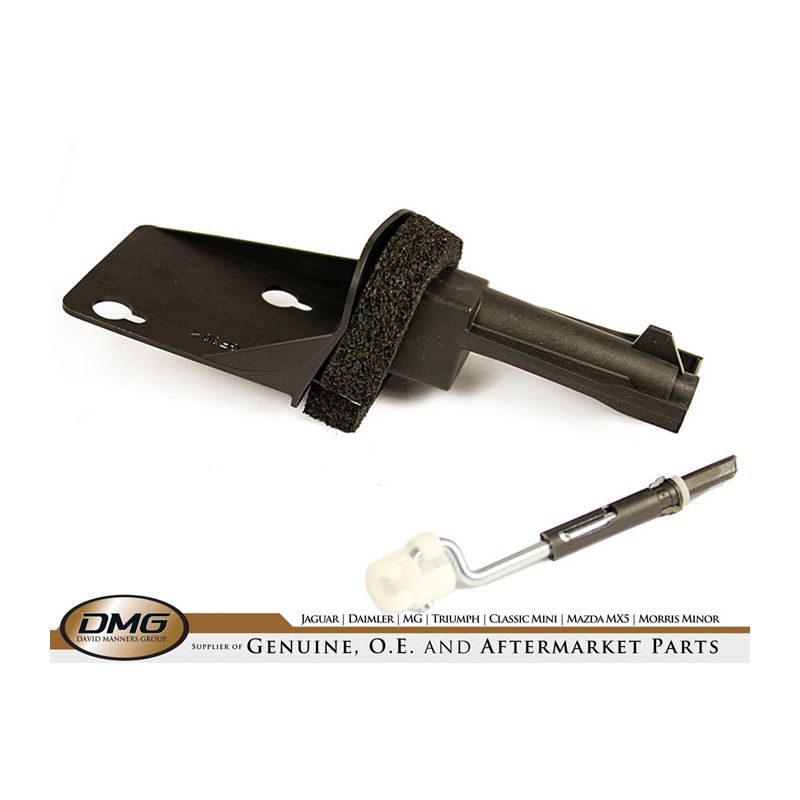 FUEL FILLER HOUSING:  S-TYPE