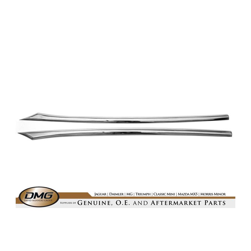 REAR QUARTER MOULDINGS (PAIR):  MK5