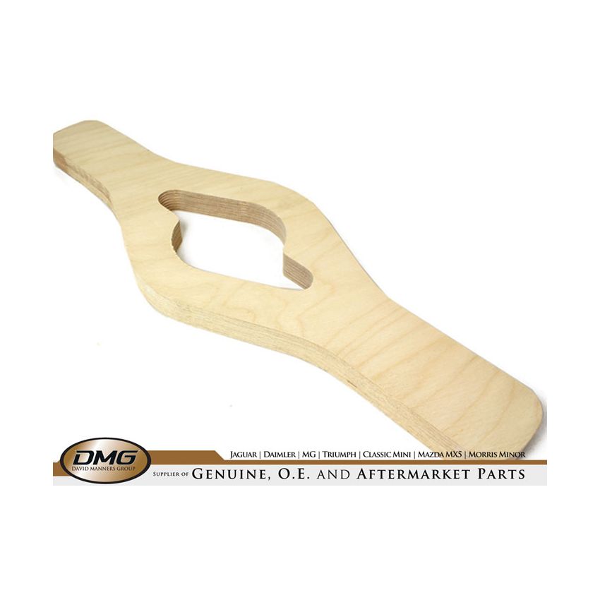 Daimler Dart Wooden Spinner Saver 3.5 Inch GAC1089/1
