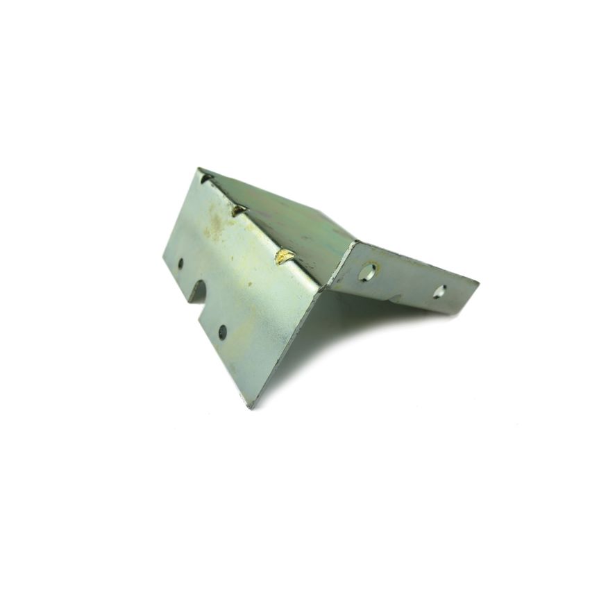 AERIAL FIXING BRACKET:  XJS TO 8/1985