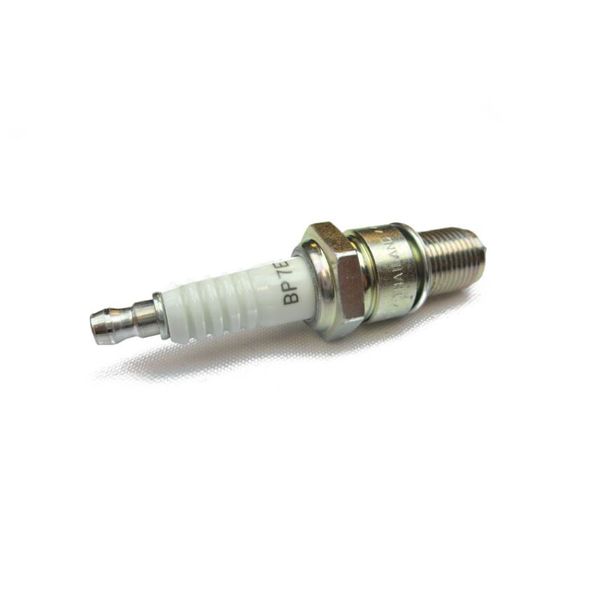 SPARK PLUG (BP7ES):  XJ6 S2 2.8