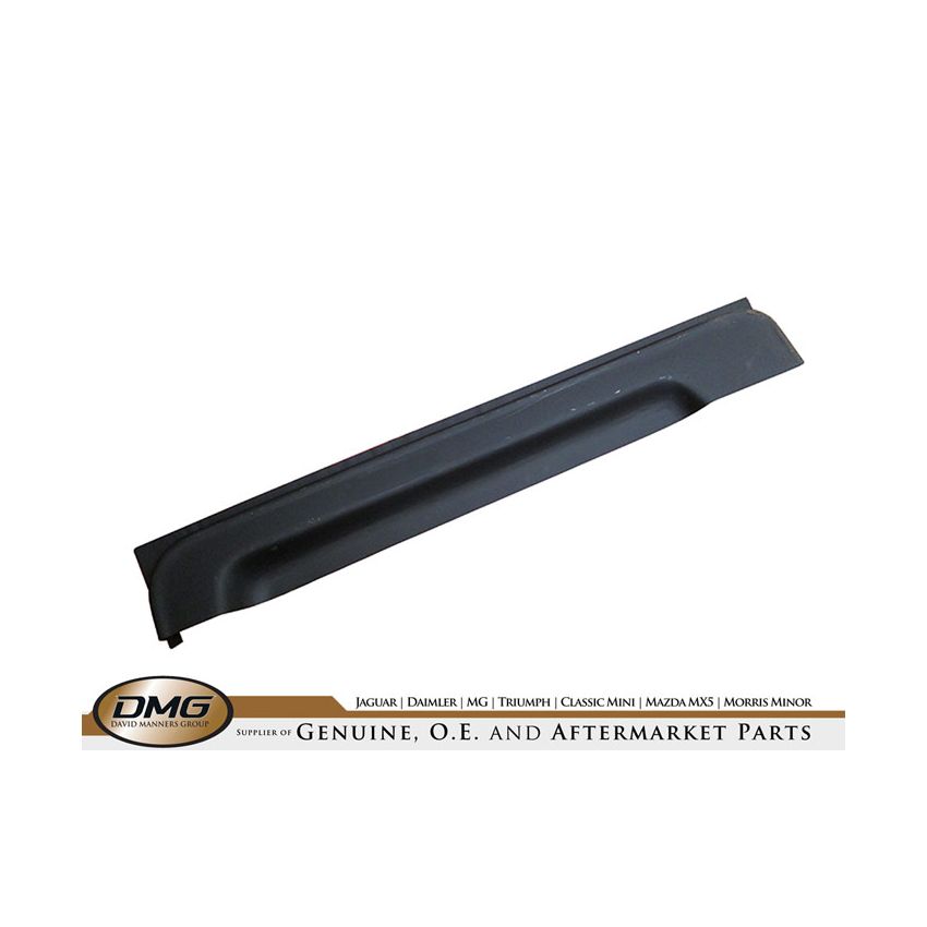 FRONT DOOR BOTTOM REPAIR PANEL:  MK2, V8, 420, S-TYPE