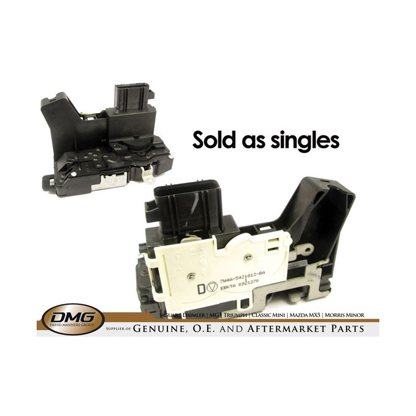 RH FRONT DOOR LATCH:  S-TYPE