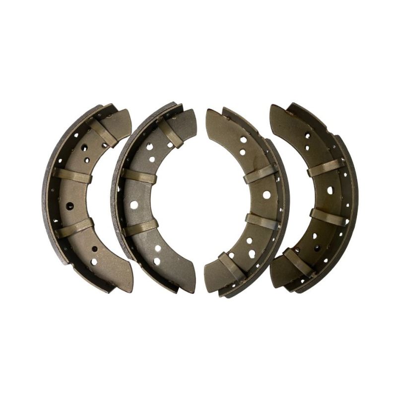 BRAKE SHOES SET (RIVETTED)  JAGUAR XK120, XK140 - 35130/4