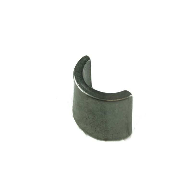 VALVE COTTER:  6 CYLINDER ENGINE