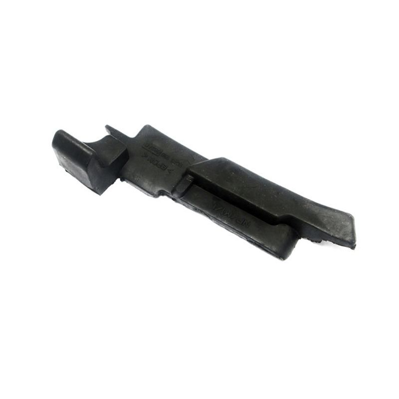 LH WINDSCREEN FINISHER SEAL:  X-TYPE