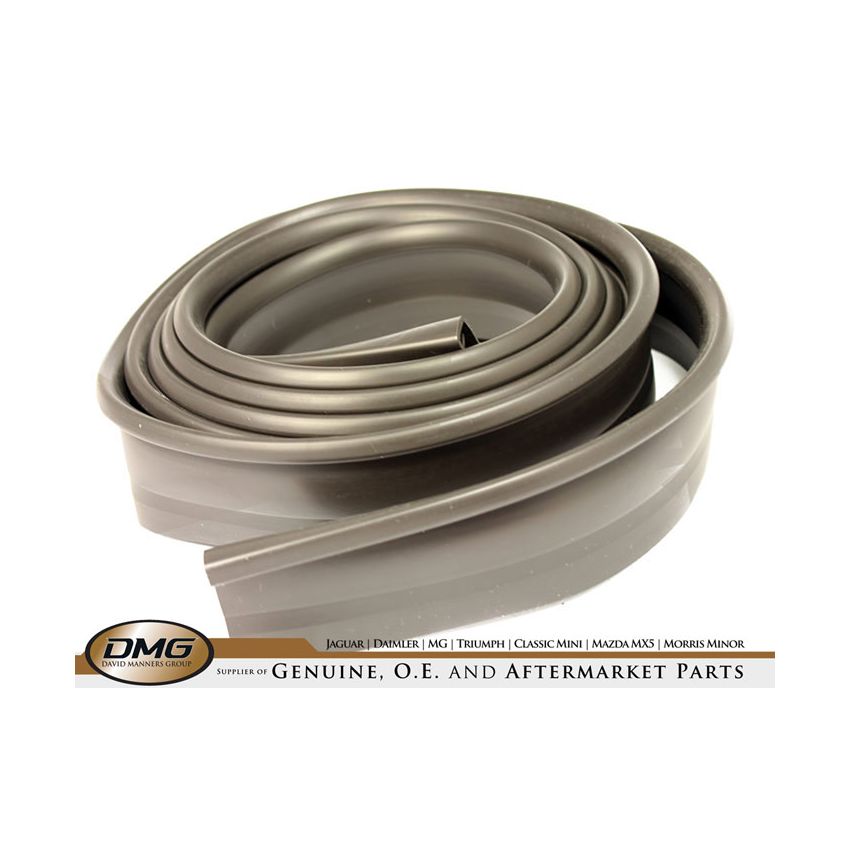 REAR HATCH/BOOT FINISHER:  E-TYPE FHC