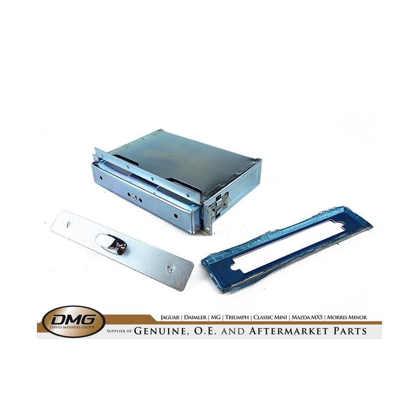 ASHTRAY ASSEMBLY:  E-TYPE S1 4.2