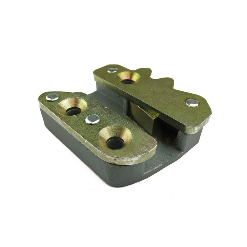 RH DOOR STRIKER:  E-TYPE S2, V12