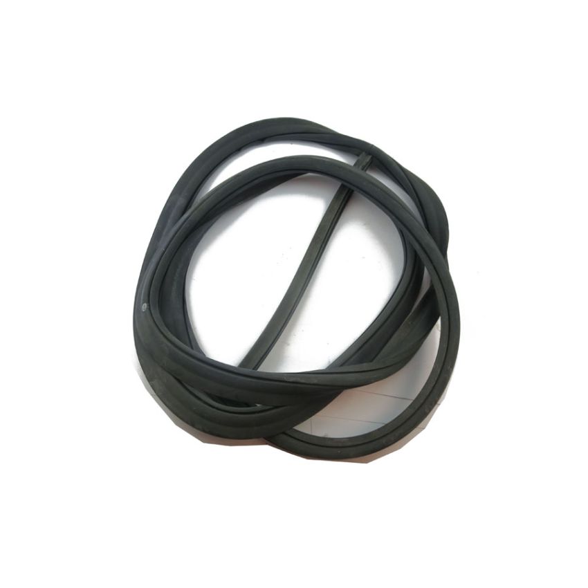 FRONT SCREEN RUBBER:  MK7