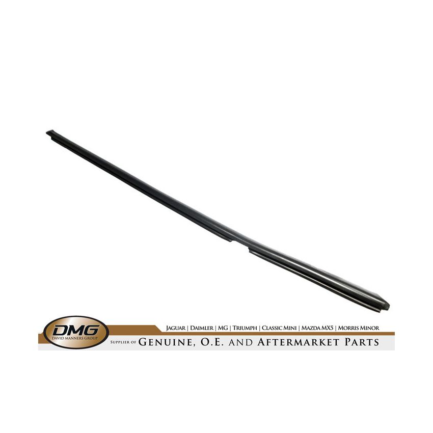 RH REAR GLASS WAIST SEAL:  X-TYPE SALOON