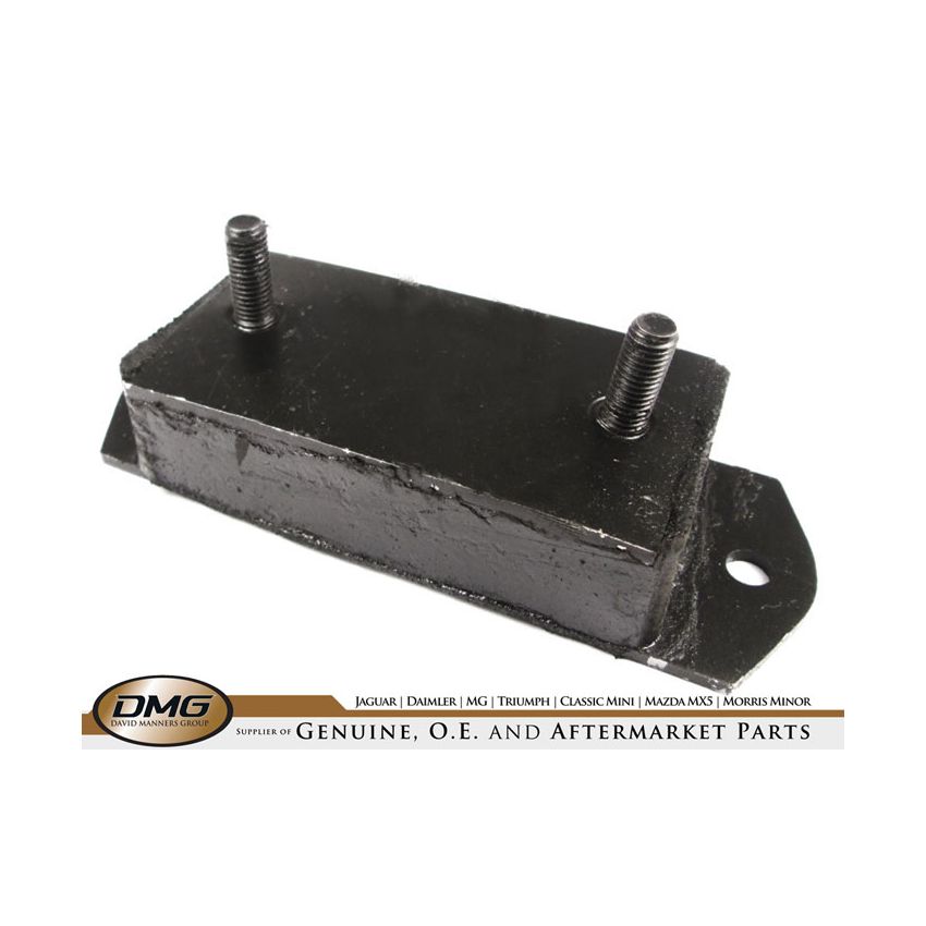 FRONT ENGINE MOUNTING:  XK120 EARLY