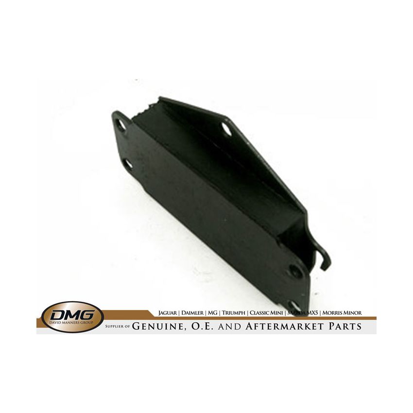 REAR ENGINE MOUNTING:  XK120 EARLY