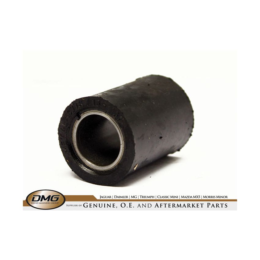 OE FRONT LOWER WISHBONE BUSH JAGUAR MK2,E-TYPE,XJS,XJ6,XJ12 C8673 MADE IN UK
