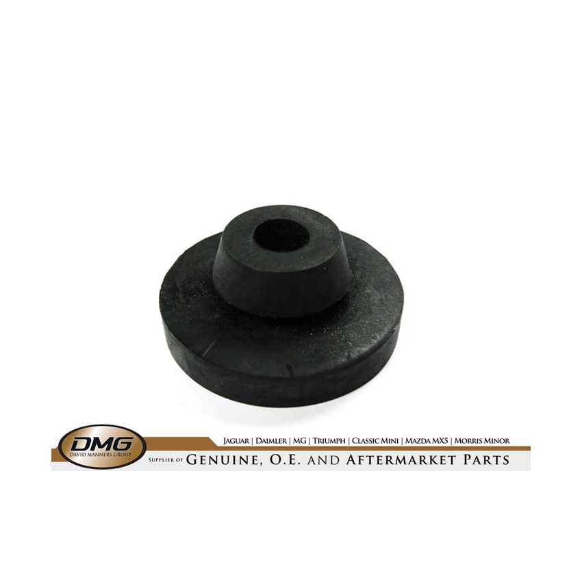 RADIATOR MOUNTING PAD:  XJ12 S3, XJS
