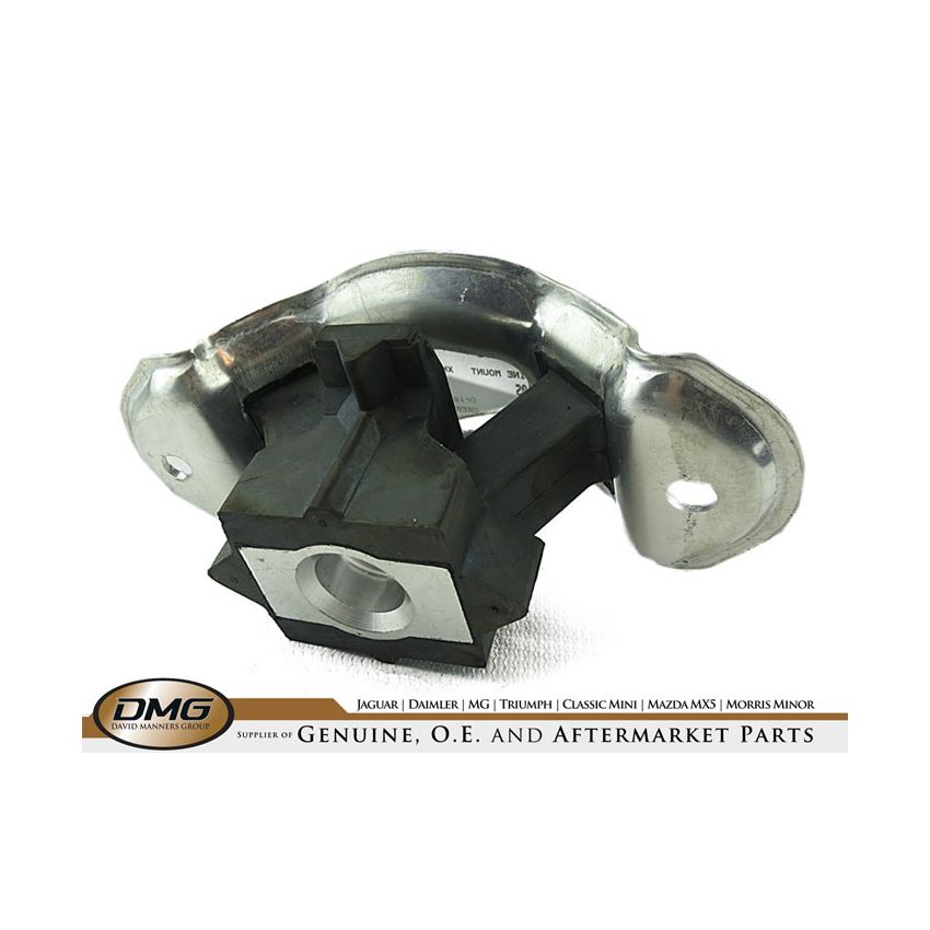 REAR ENGINE MOUNTING:  XK8, XJ8