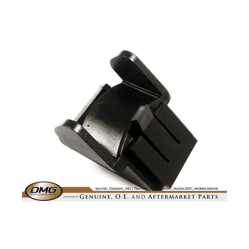 FUEL FILLER STRIKER:  S-TYPE