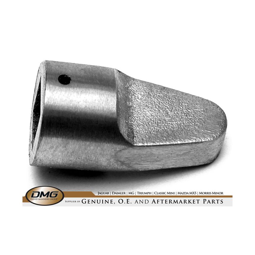 BOOT LOCK STRIKER:  XK140, XK150